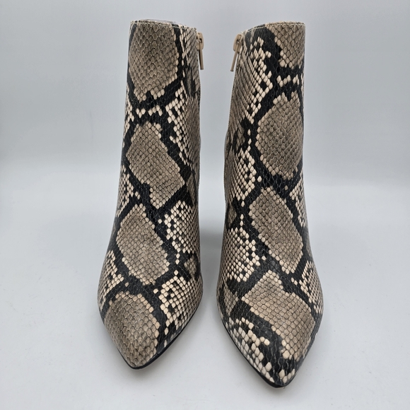 NWOT BCBGeneration Briel Booties, Women's 5.5, Natural Snake Print - Picture 3 of 16